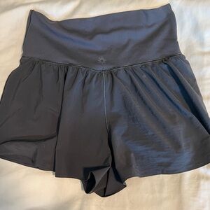 NWOT Arie athletic shorts